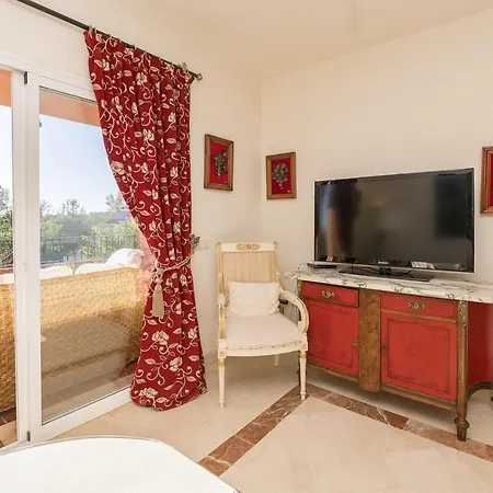 Spikes (adults Only) Apartment *