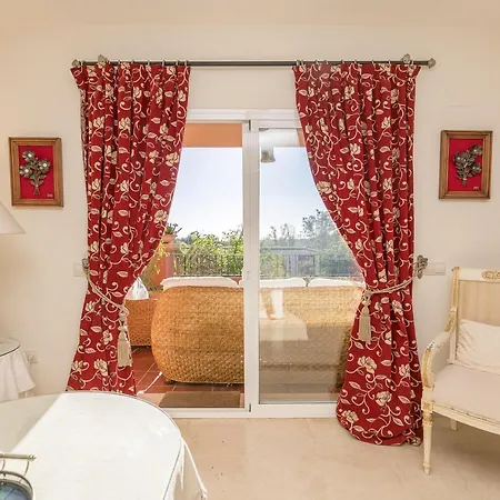 Spikes (adults Only) Apartment